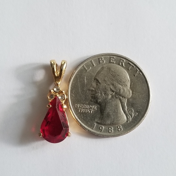 Relisted - Vintage red teardrop pendant gold tone clear crystals dainty - Picture 4 of 8